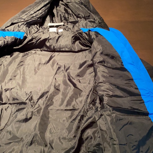 Boys Puma Vest Jacket - Picture 7 of 8